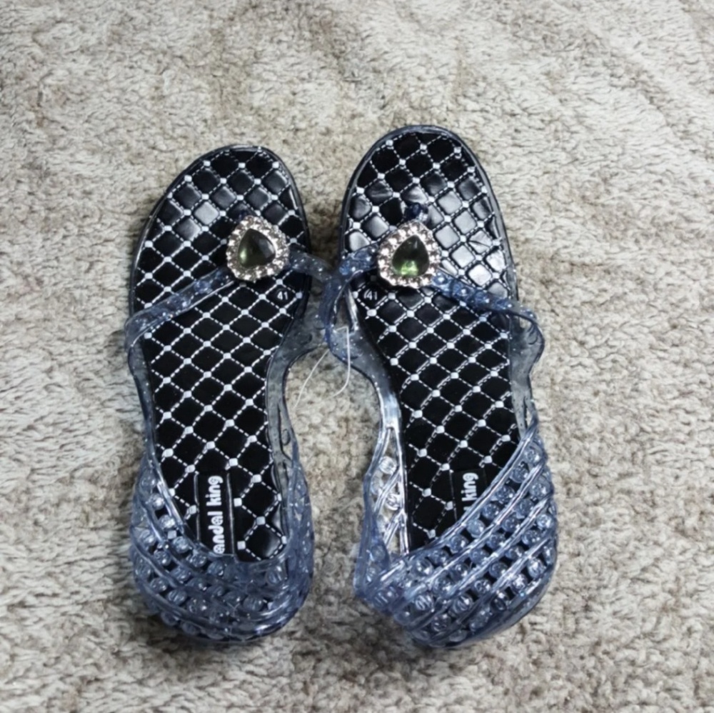 NWOT Jelly Sandals